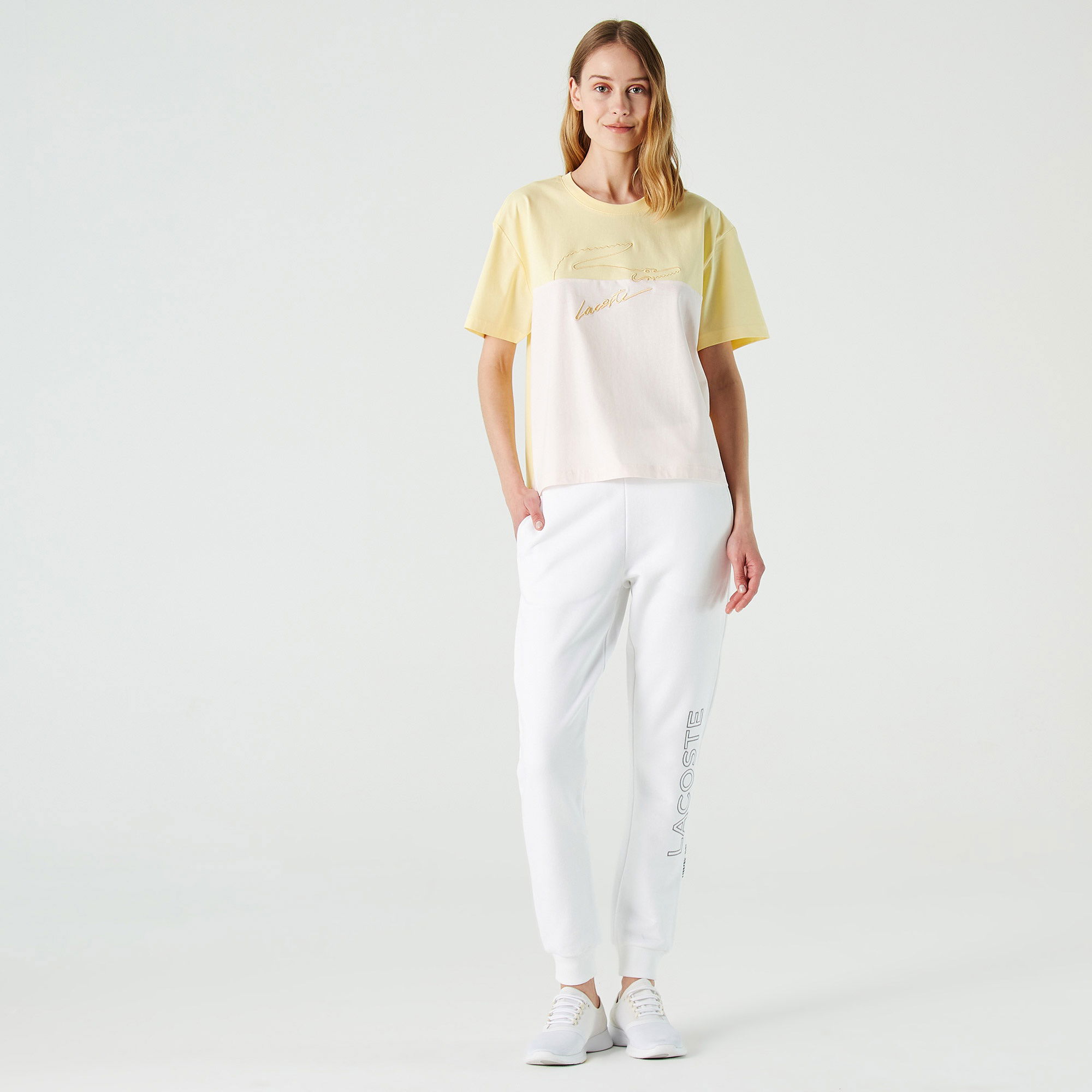 Lacoste Kadın Regular Fit Bisiklet Yaka Baskılı Açık Sarı T-Shirt