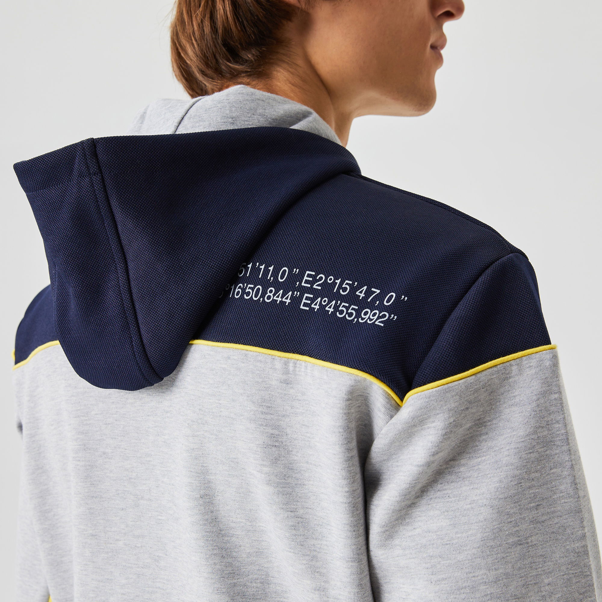 Lacoste Erkek Slim Fit Ayarlanabilir Kapüşonlu Baskılı Renk Bloklu Gri Sweatshirt