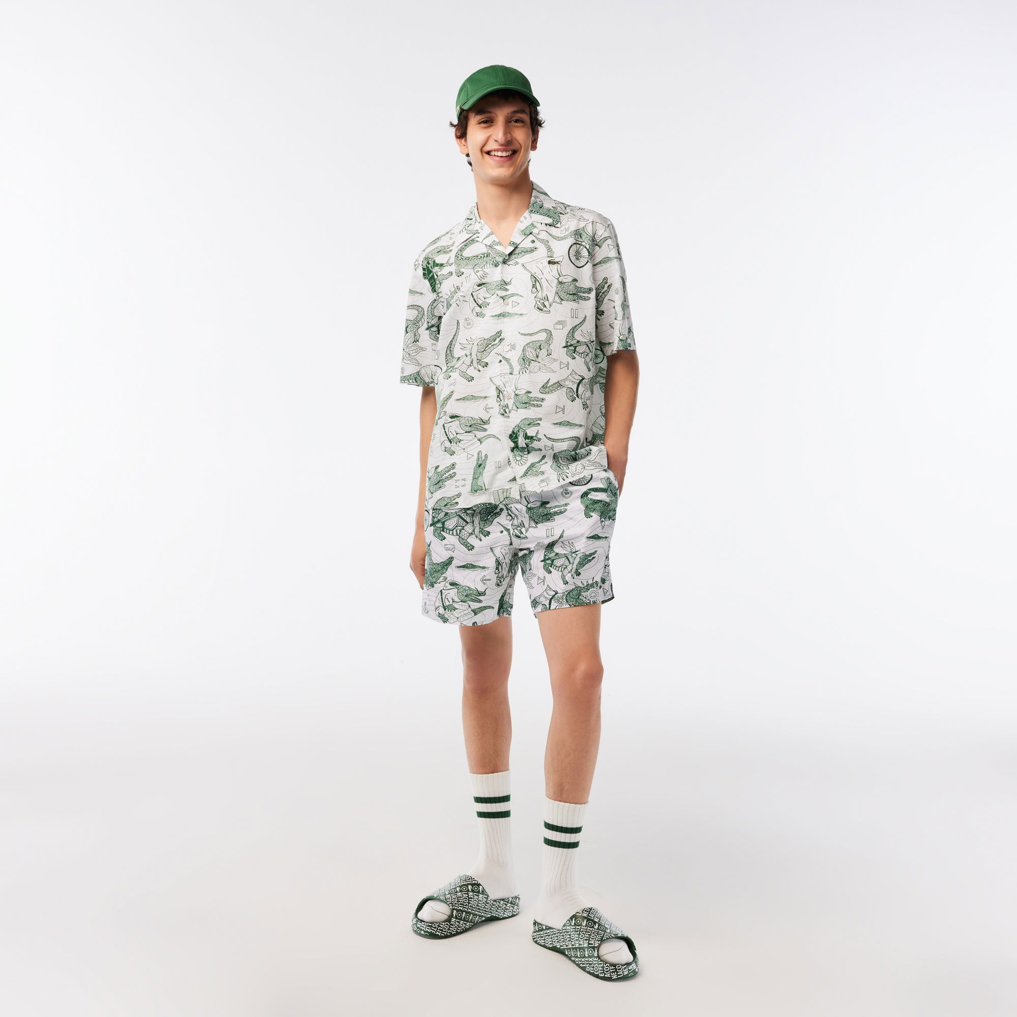 Lacoste x Netflix Unisex Relaxed Fit Kısa Kollu Desenli Bej Gömlek