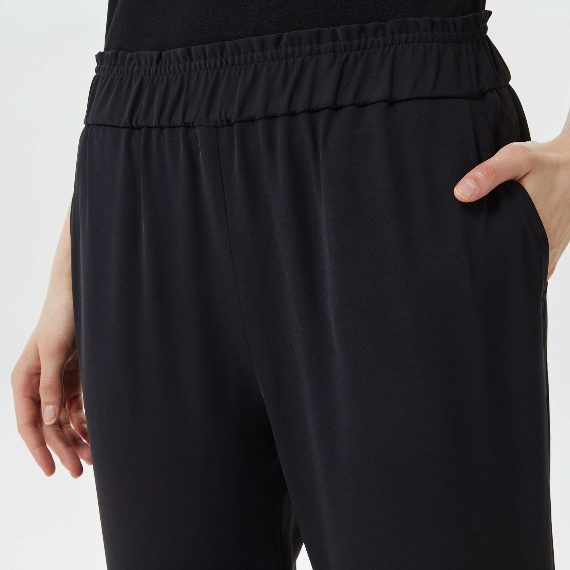 Lacoste Kadın Tapered Fit Siyah Pantolon