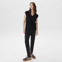Lacoste Kadın Slim Fit V Yaka Siyah T-Shirt10S